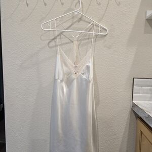 Elegant Cream Lace Trim Nightgown